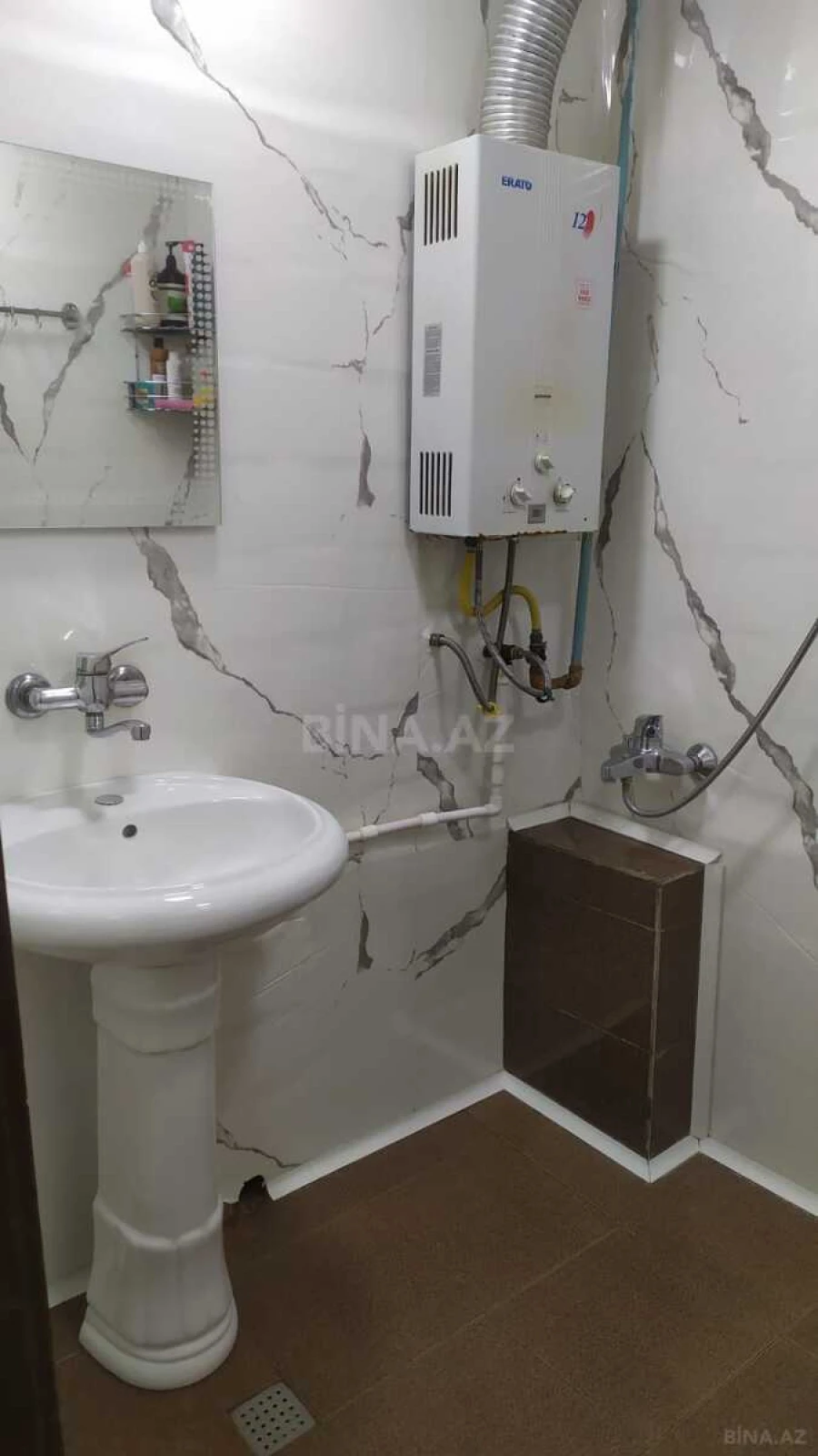 Satılır 2 otaqlı mənzil 50 m²