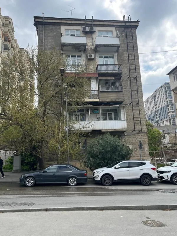 Satılır 3 otaqlı mənzil 78 m²