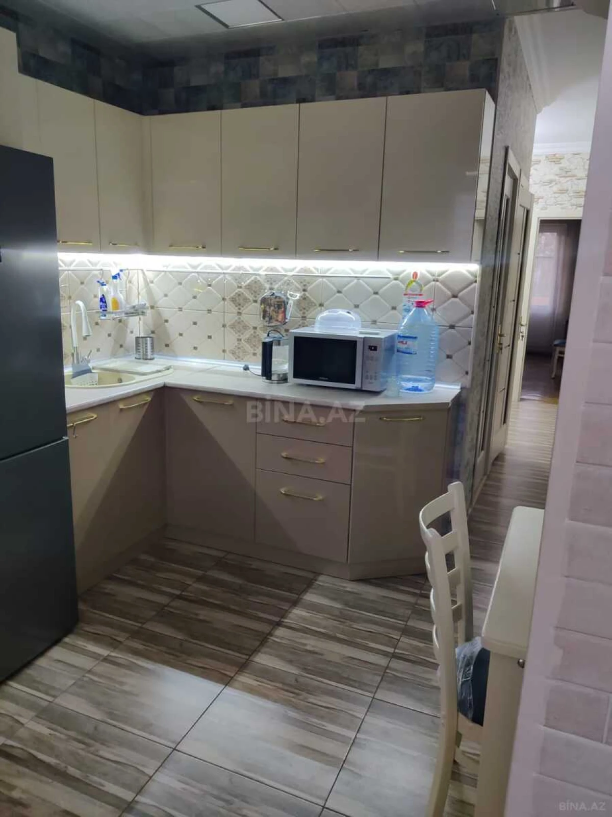 Kirayə verilir 3 otaqlı mənzil 75 m²