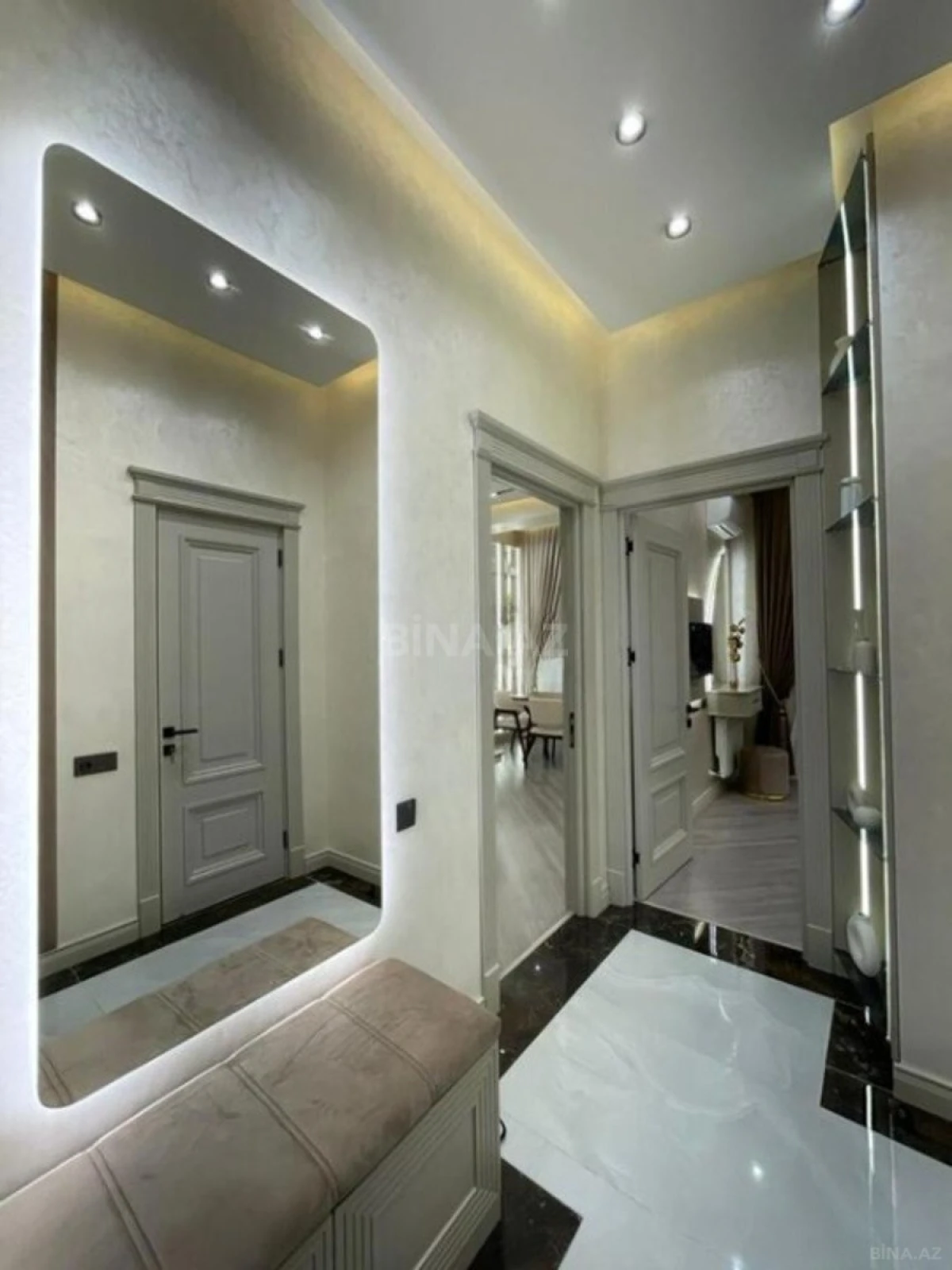 Kirayə verilir 2 otaqlı mənzil 65 m²