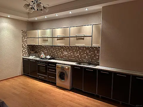 Kirayə verilir 3 otaqlı mənzil 120 m²