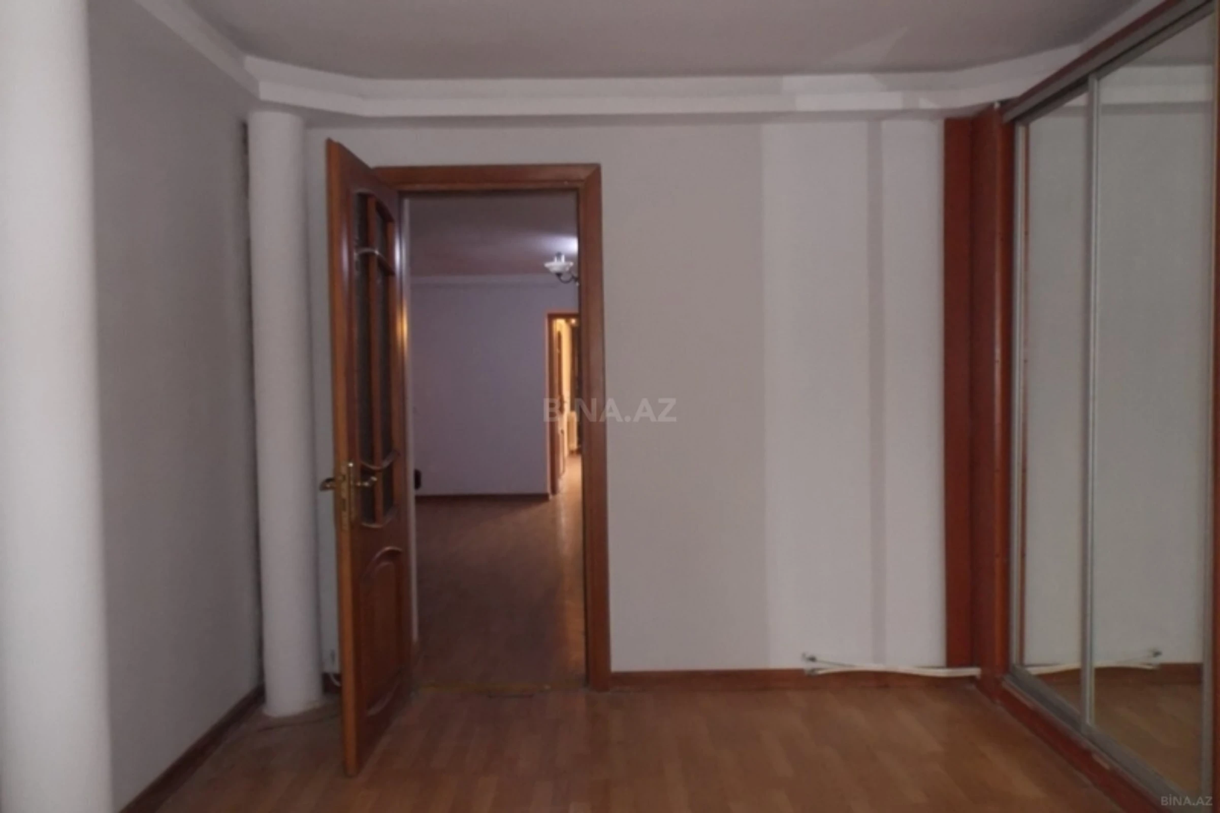 Kirayə verilir obyekt 80 m²