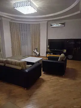 Kirayə verilir 3 otaqlı mənzil 100 m² — Bakı, Nəsimi 3 otaq 100.00 m²