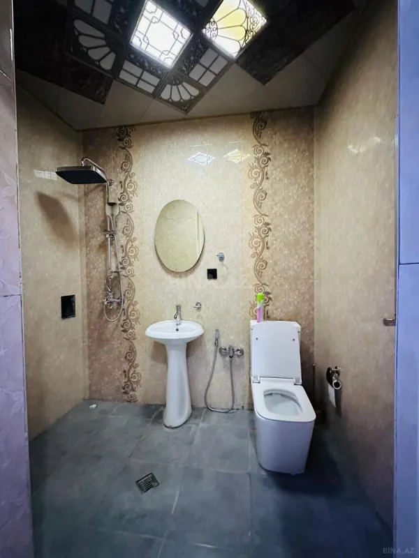 Kirayə verilir 2 otaqlı mənzil 60 m²