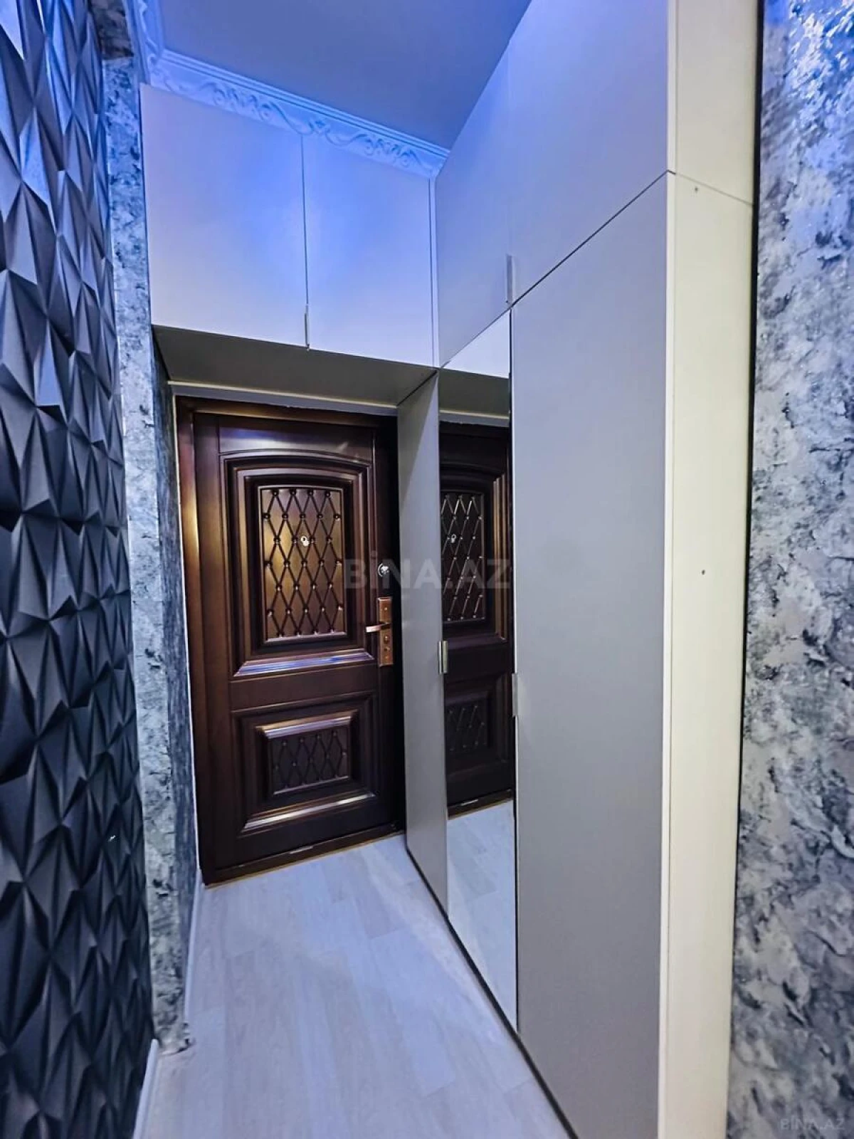 Kirayə verilir 2 otaqlı mənzil 60 m²