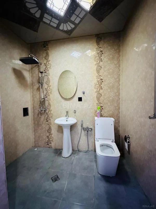 Kirayə verilir 2 otaqlı mənzil 60 m²