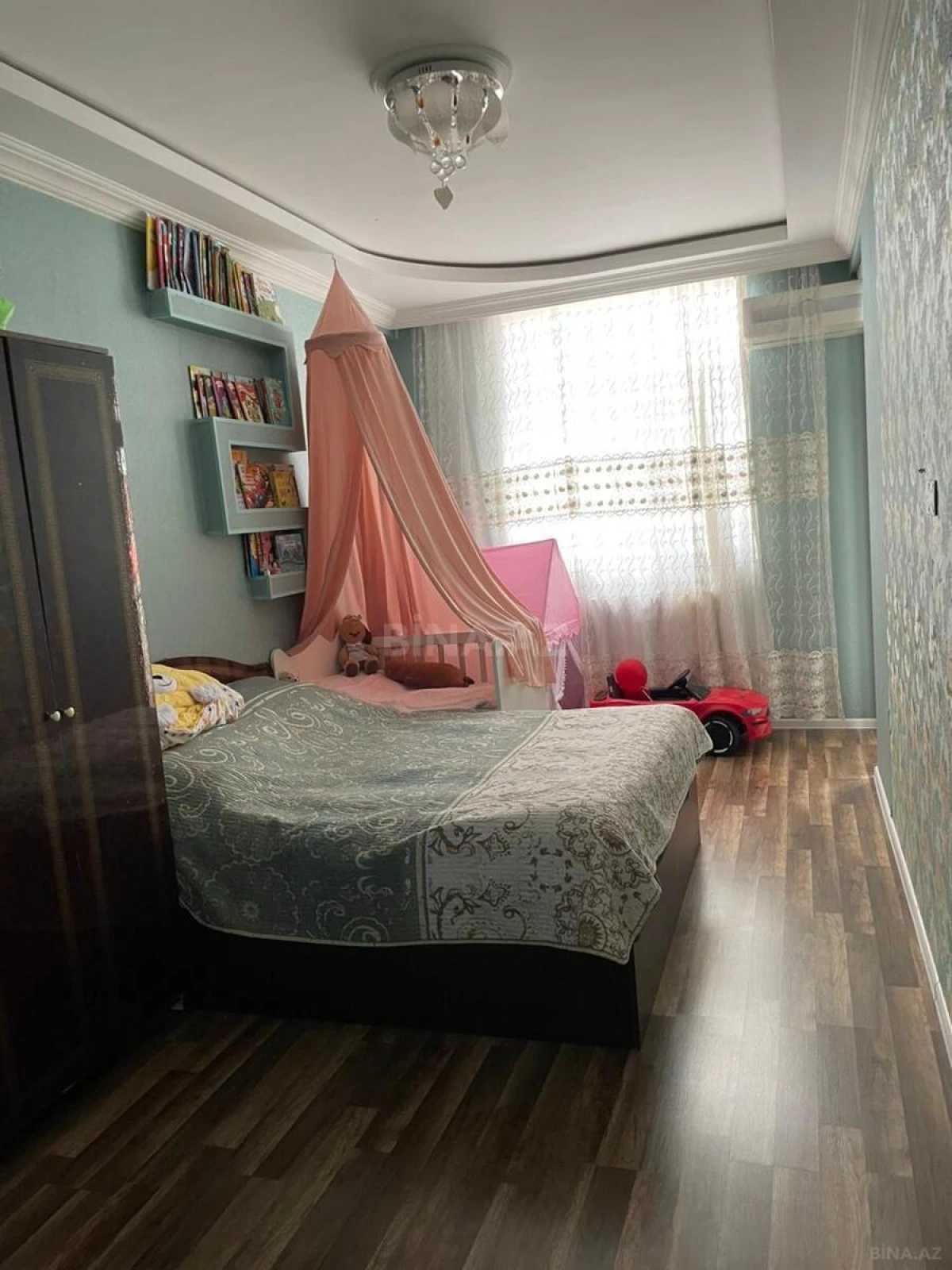 Satılır 3 otaqlı mənzil 91 m²