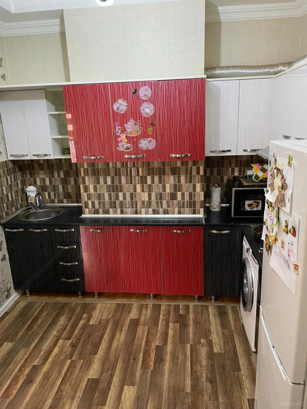 Satılır 3 otaqlı mənzil 91 m²