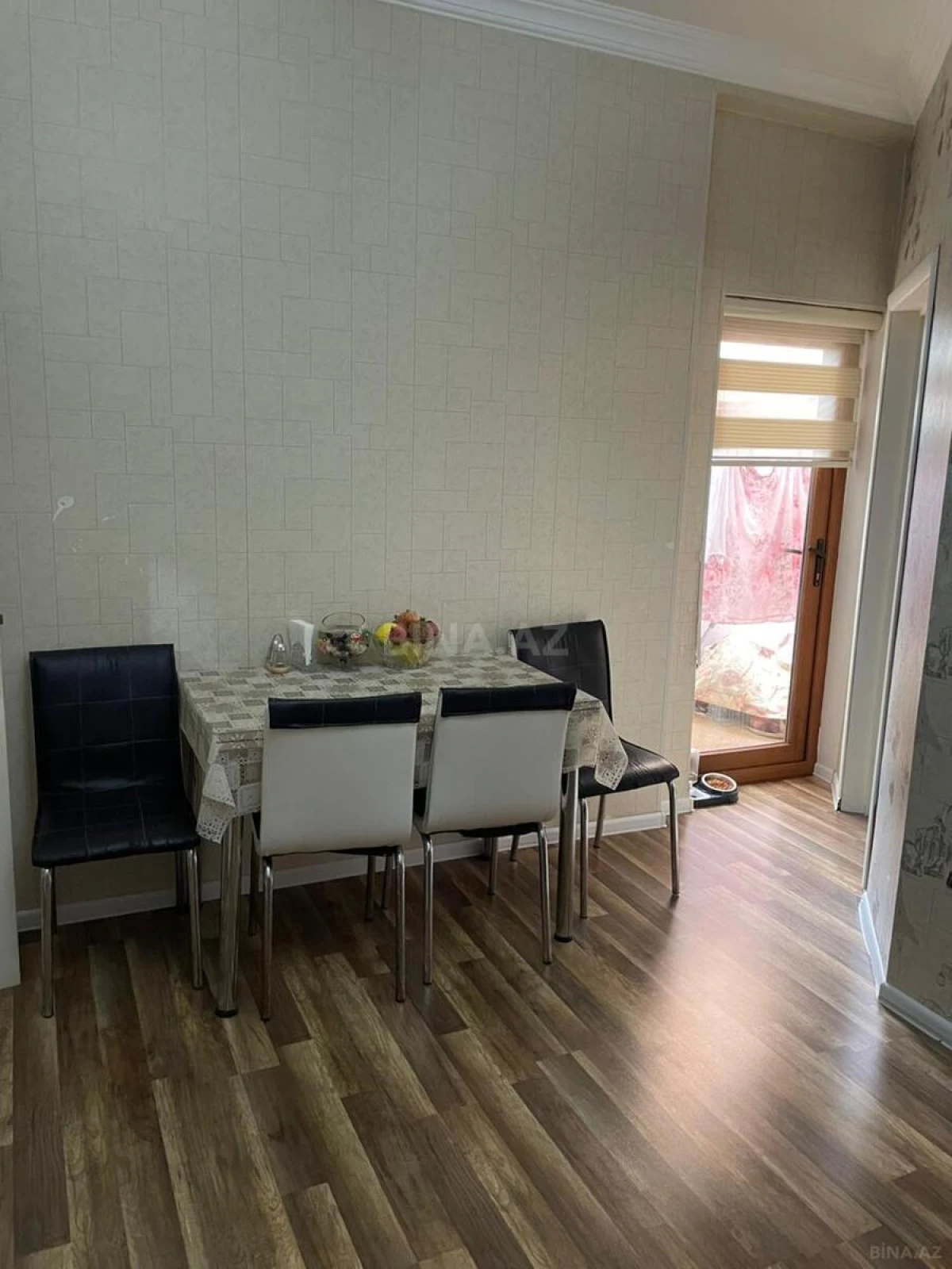 Satılır 3 otaqlı mənzil 91 m²