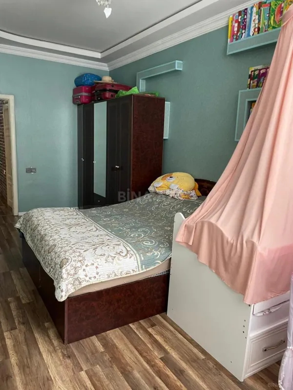 Satılır 3 otaqlı mənzil 91 m²