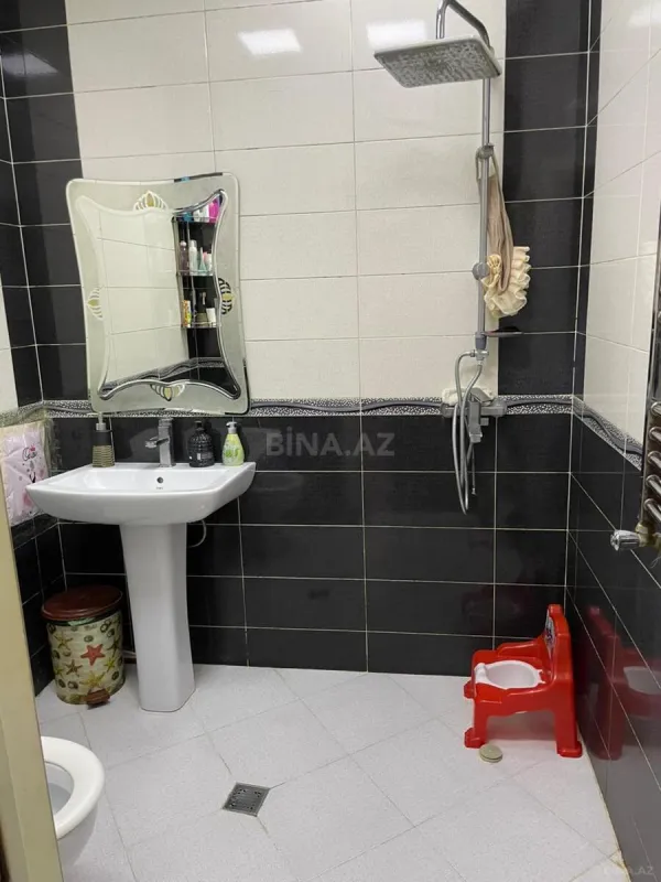 Satılır 3 otaqlı mənzil 91 m²