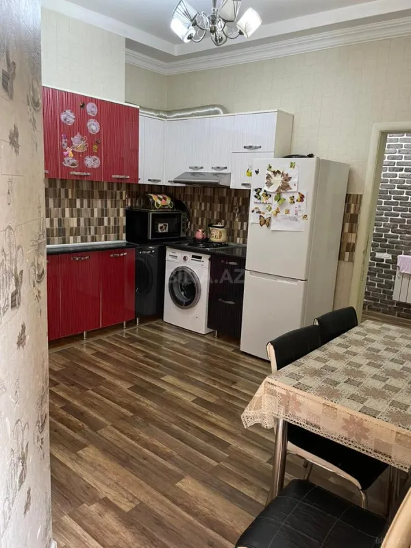 Satılır 3 otaqlı mənzil 91 m²