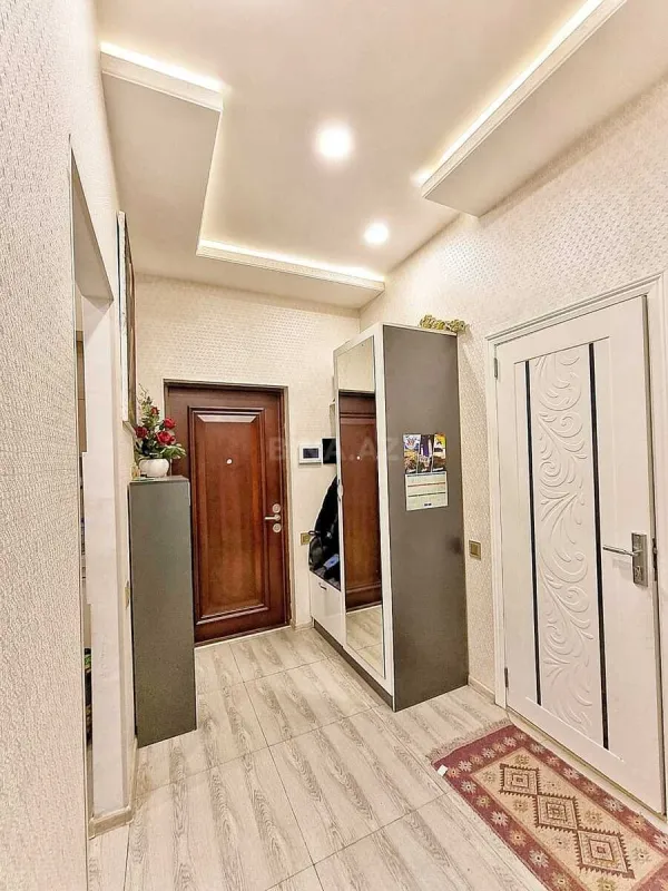 Satılır 3 otaqlı mənzil 64 m²