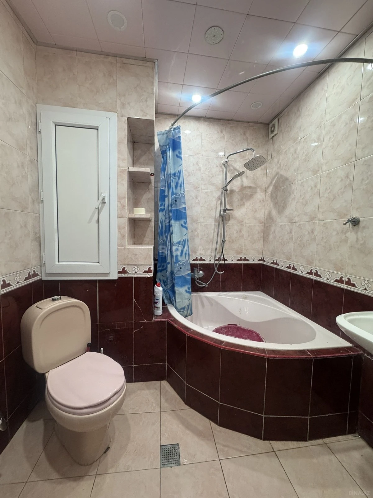 Satılır 4 otaqlı mənzil 100 m²