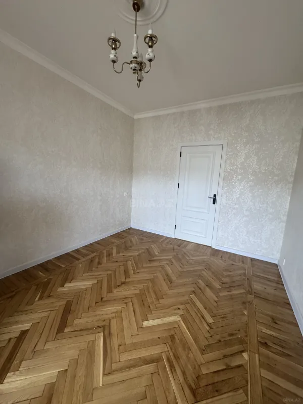 Satılır 4 otaqlı mənzil 100 m²