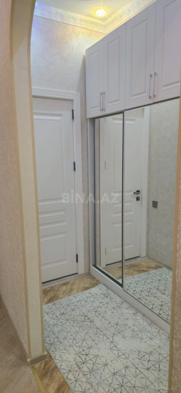 Satılır 3 otaqlı mənzil 88.6 m²