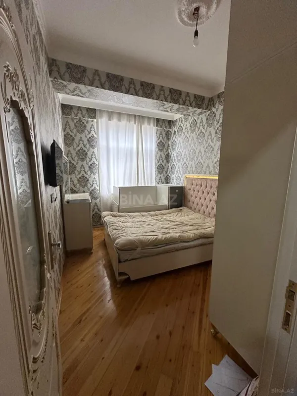 Kirayə verilir 2 otaqlı mənzil 70 m²
