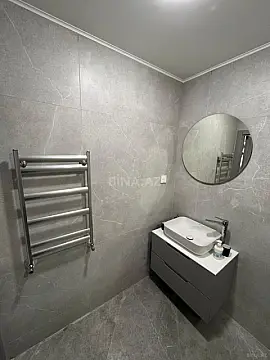Kirayə verilir 2 otaqlı mənzil 90 m²