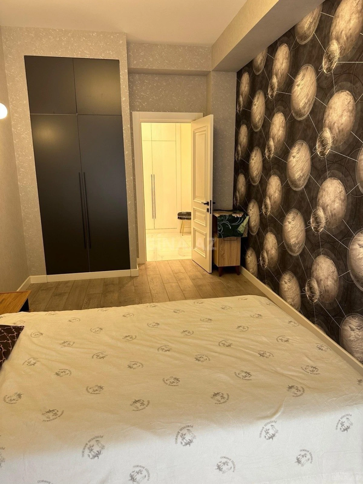 Kirayə verilir 4 otaqlı mənzil 134 m²