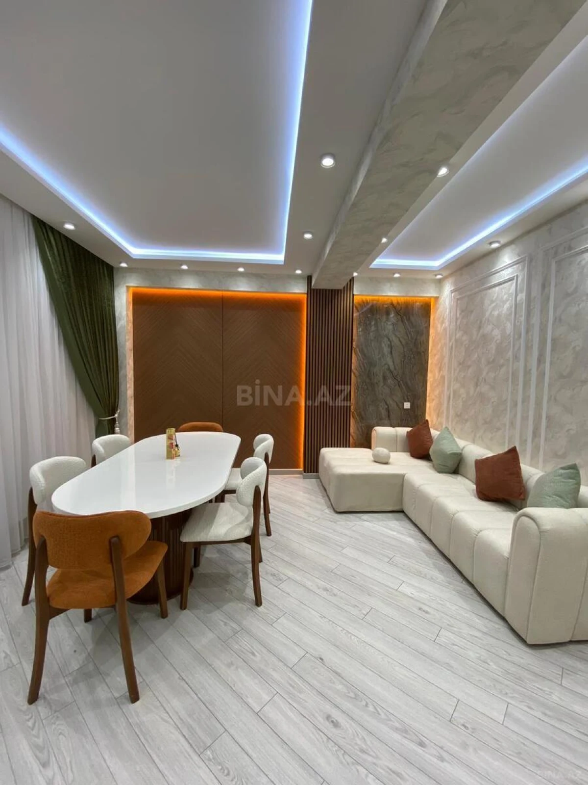 Satılır 2 otaqlı mənzil 68 m²