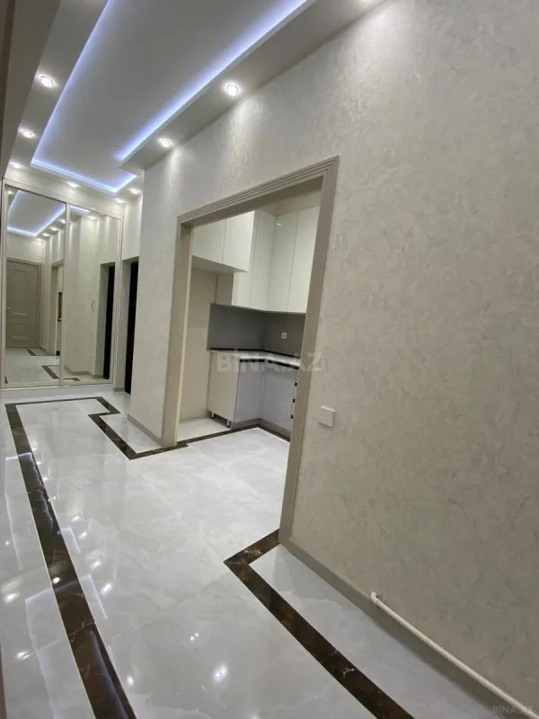 Satılır 2 otaqlı mənzil 68 m²