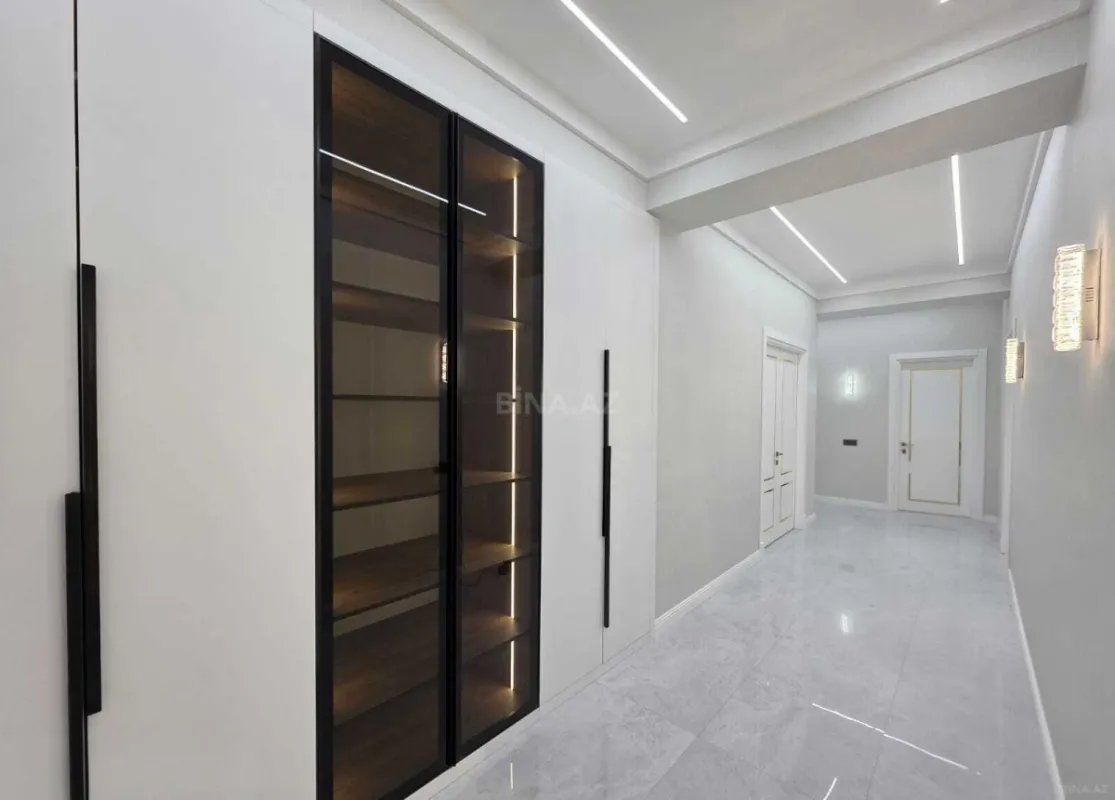 Kirayə verilir 4 otaqlı mənzil 175 m²