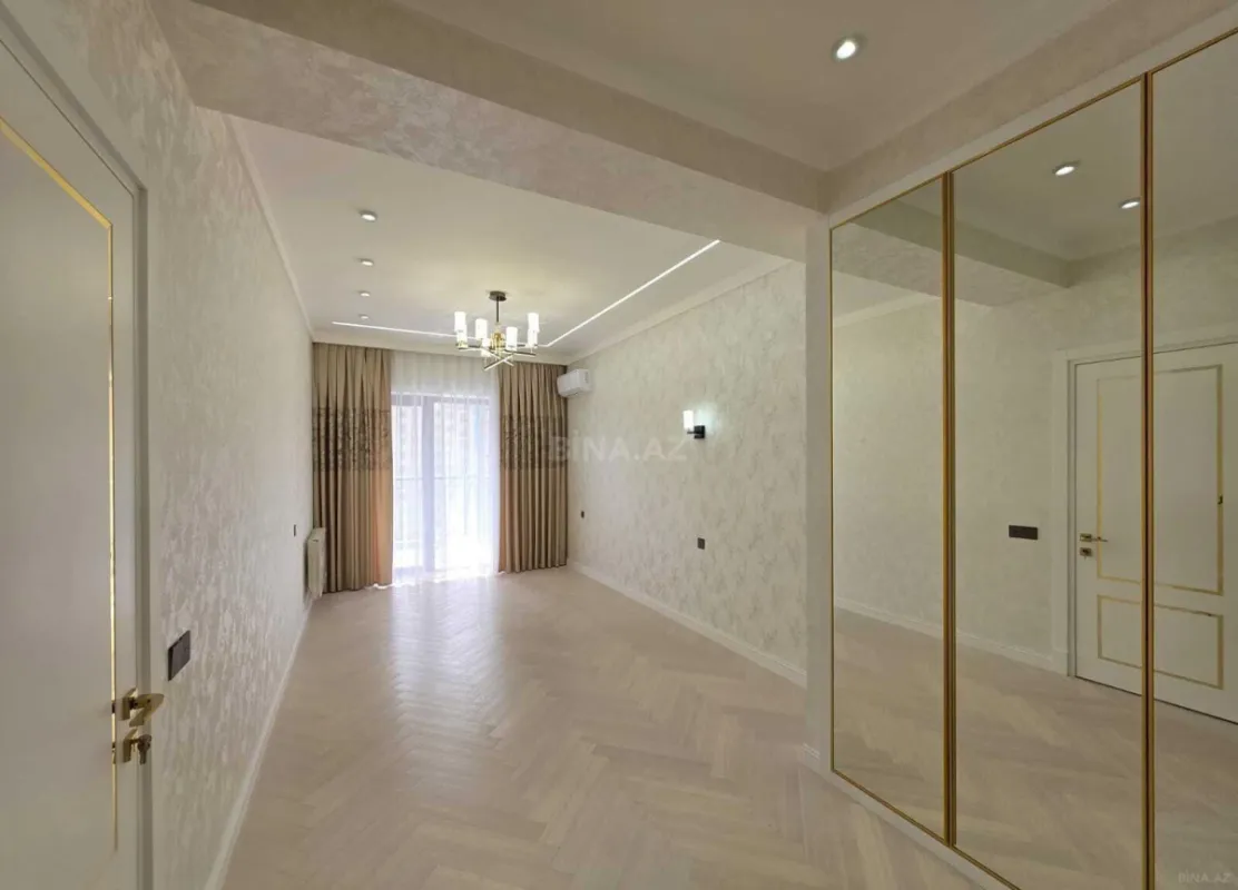 Kirayə verilir 4 otaqlı mənzil 175 m²
