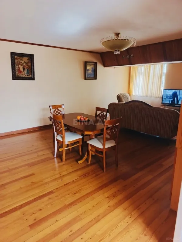 Satılır 3 otaqlı mənzil 70 m²
