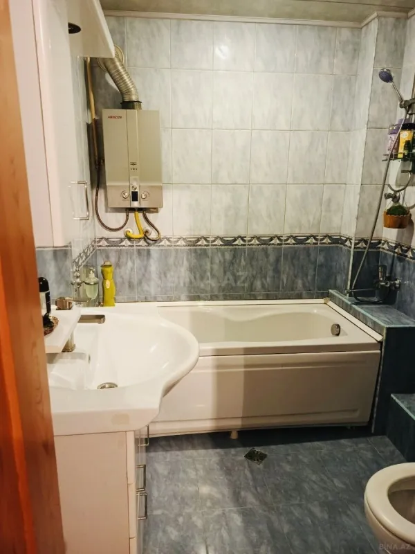 Satılır 3 otaqlı mənzil 70 m²
