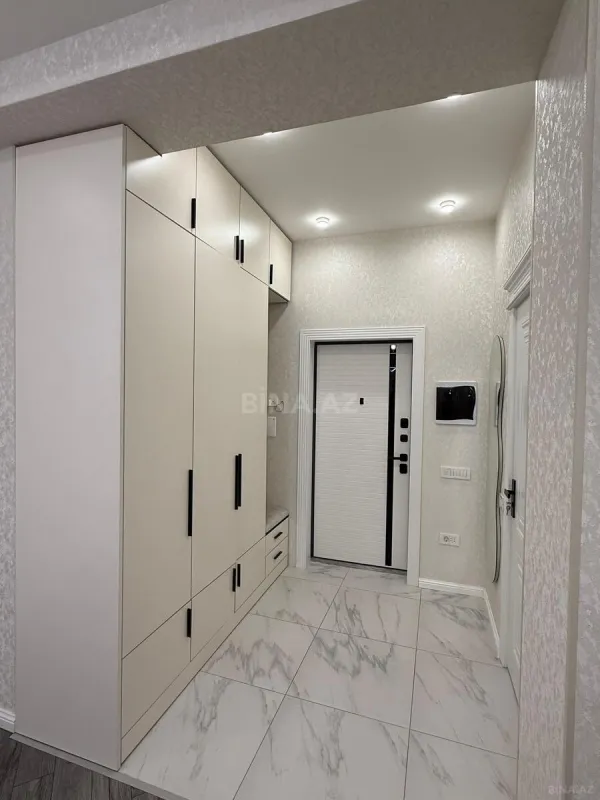 Satılır 2 otaqlı mənzil 69 m²