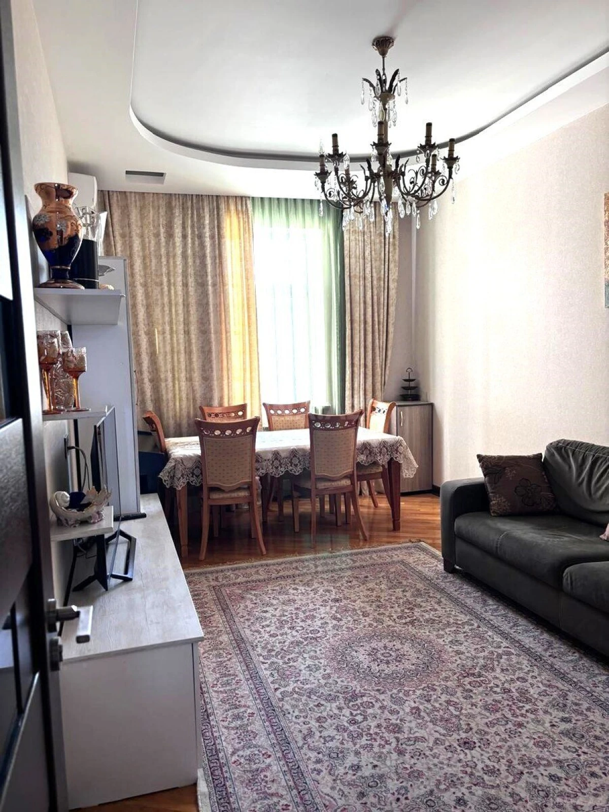 Satılır 3 otaqlı mənzil 110 m²