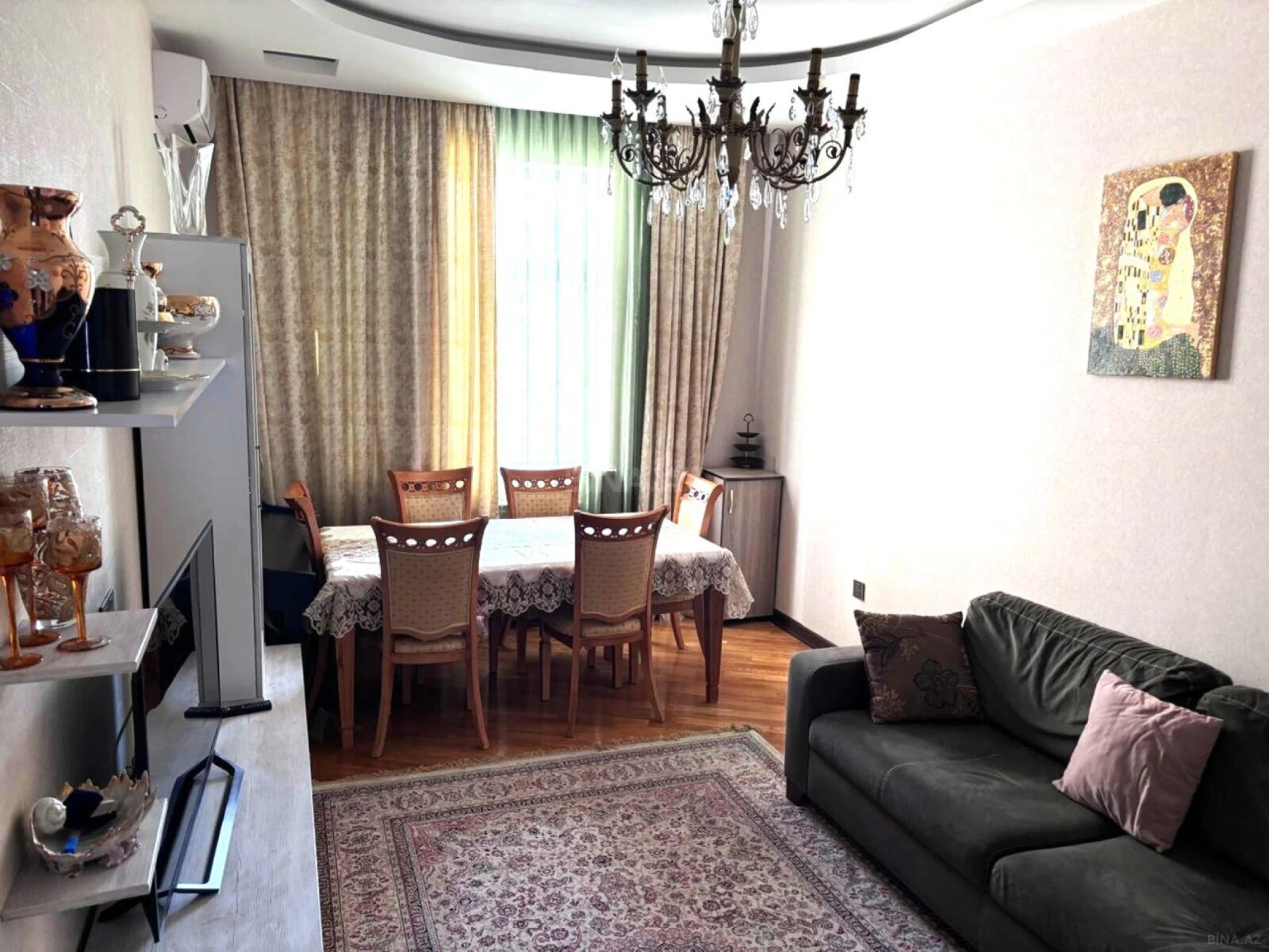 Satılır 3 otaqlı mənzil 110 m²