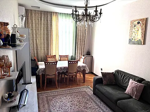 Satılır 3 otaqlı mənzil 110 m² — Bakı, 9-cu mikrorayon 3 otaq 110.00 m²
