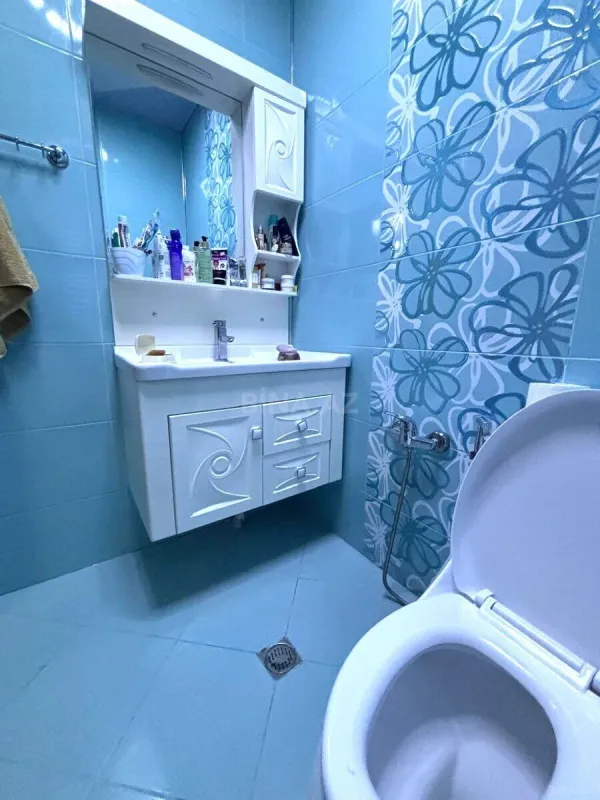 Satılır 3 otaqlı mənzil 110 m²