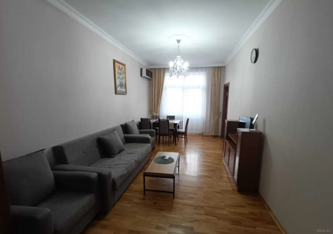 Kirayə verilir 2 otaqlı mənzil 60 m²