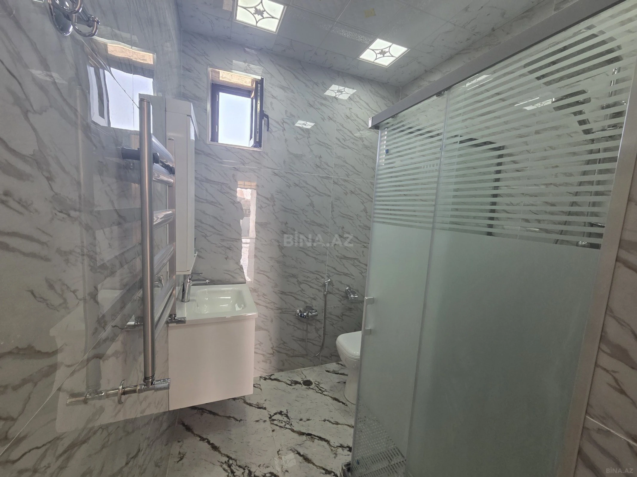 Satılır 4 otaqlı həyət evi 100 m²