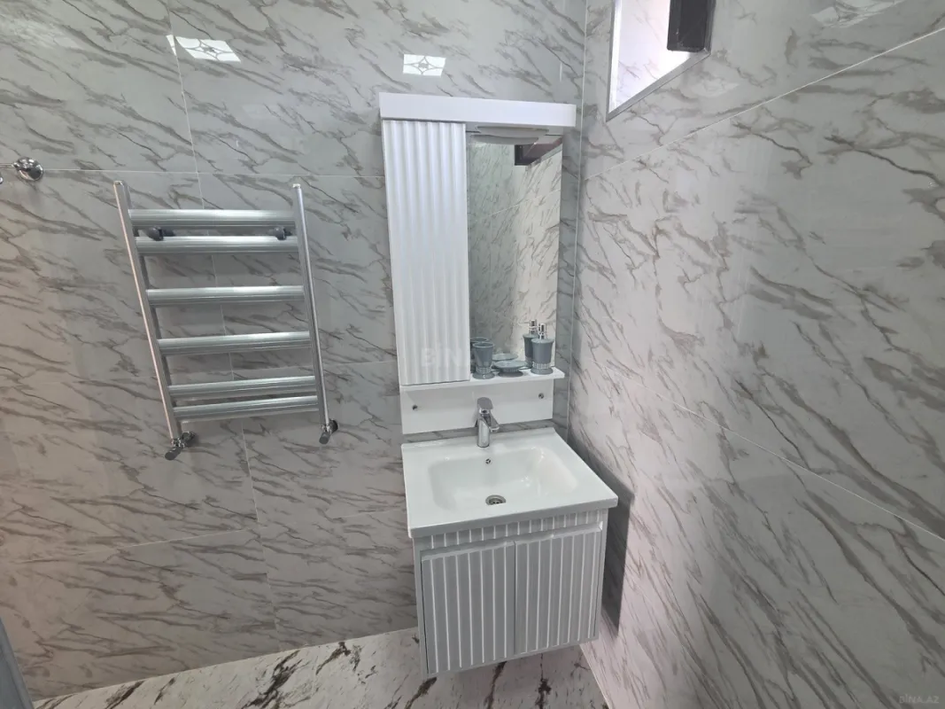 Satılır 4 otaqlı həyət evi 100 m²