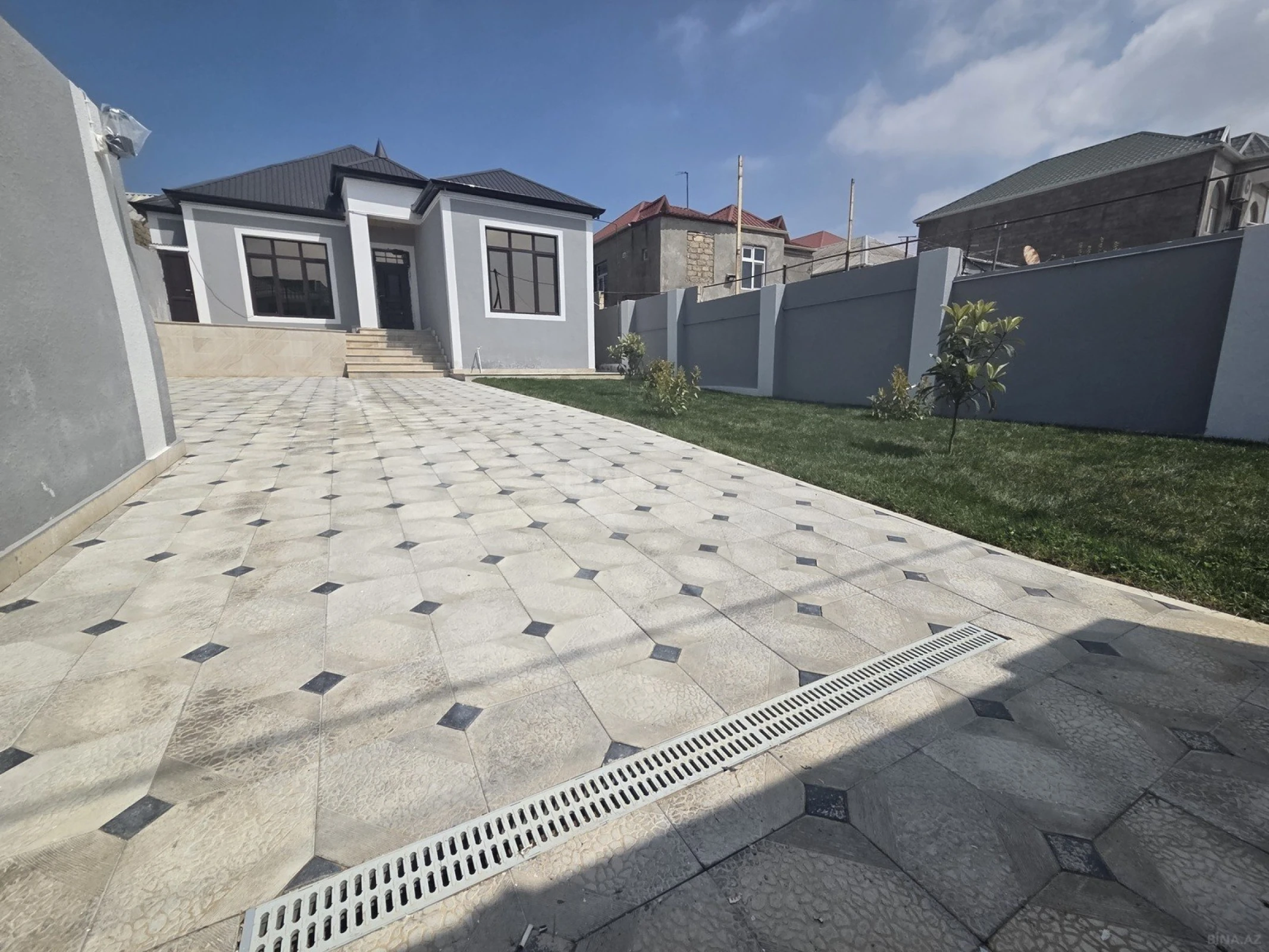Satılır 4 otaqlı həyət evi 100 m²