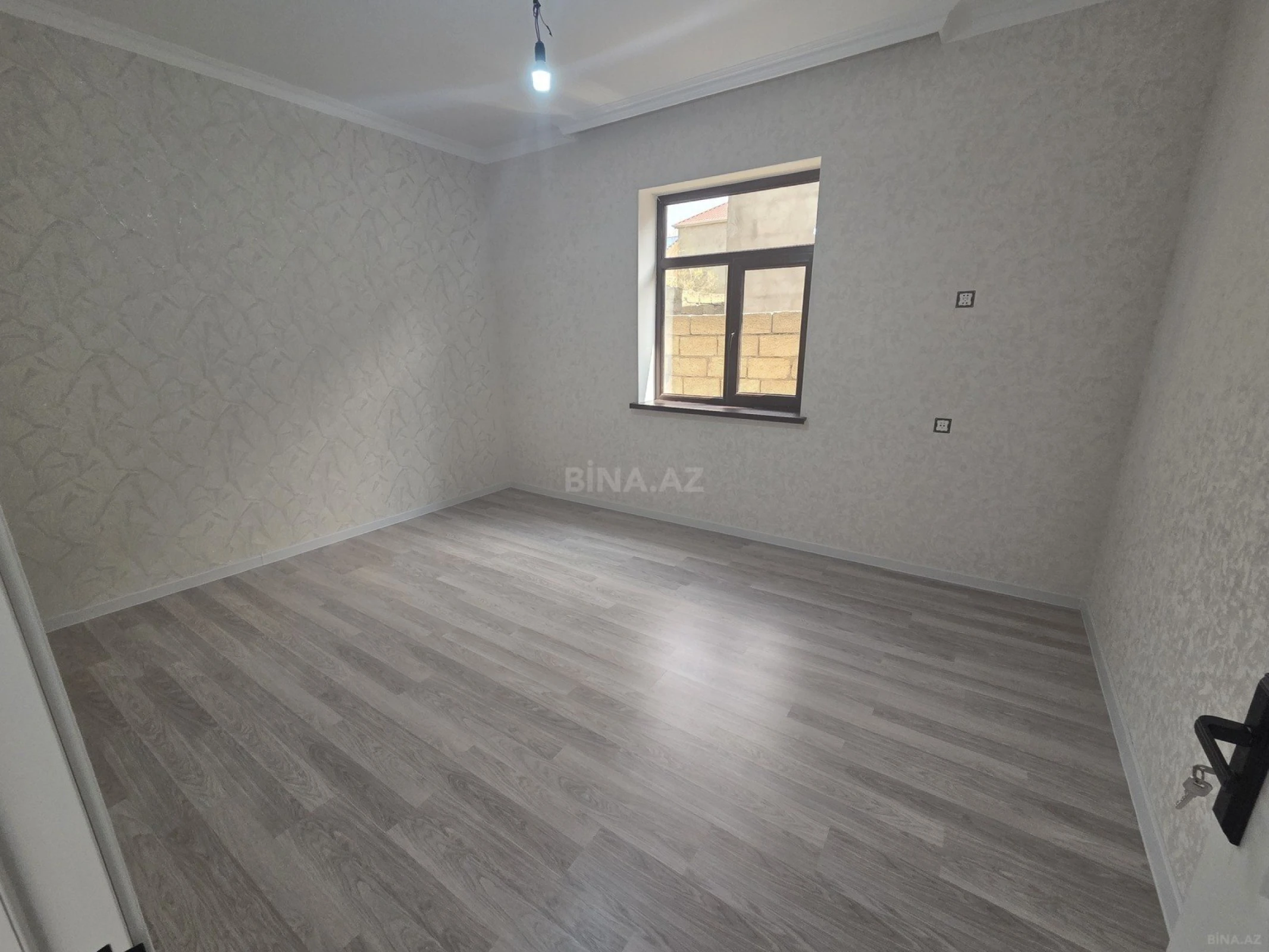 Satılır 4 otaqlı həyət evi 100 m²