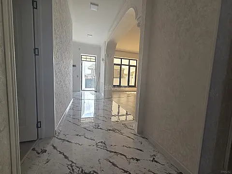 Satılır 4 otaqlı həyət evi 100 m²