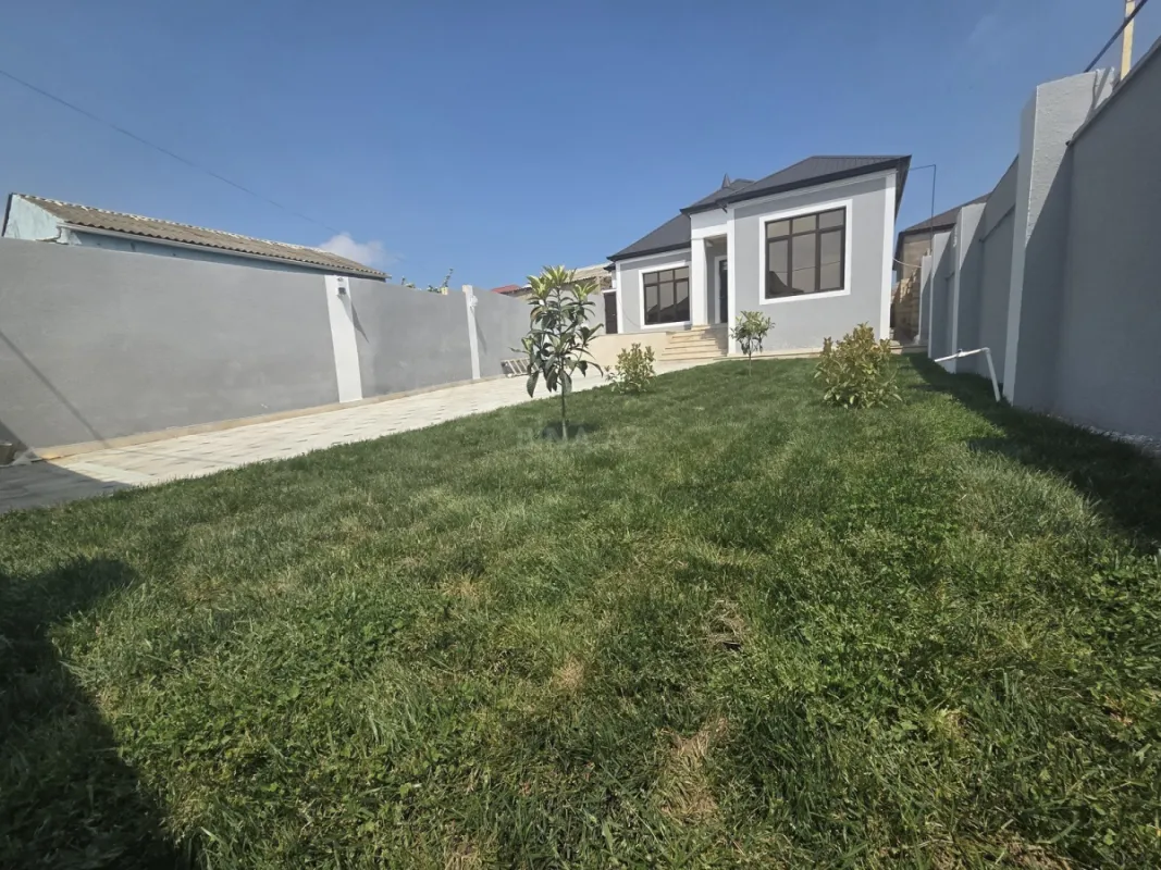 Satılır 4 otaqlı həyət evi 100 m²