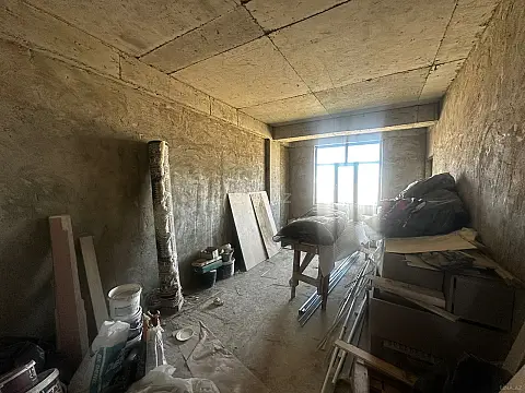 Satılır 2 otaqlı mənzil 72 m²