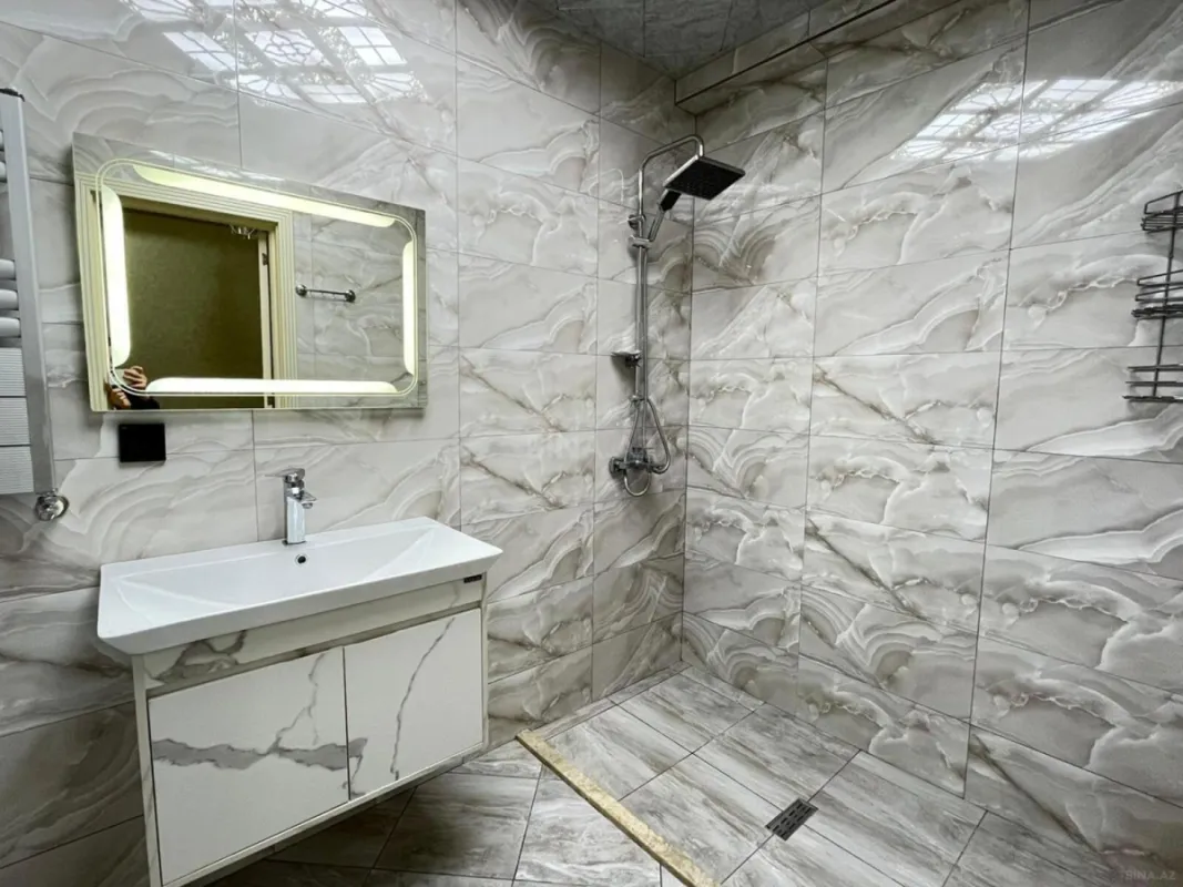 Kirayə verilir 3 otaqlı mənzil 95 m²