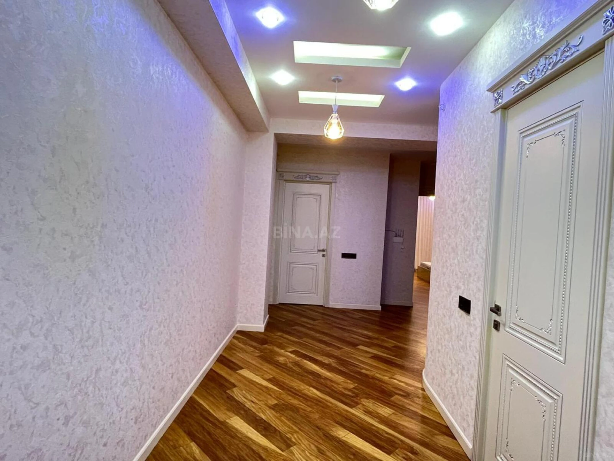 Kirayə verilir 3 otaqlı mənzil 95 m²