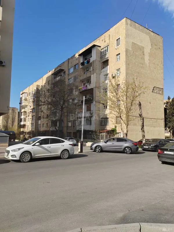 Satılır 4 otaqlı mənzil 91 m²