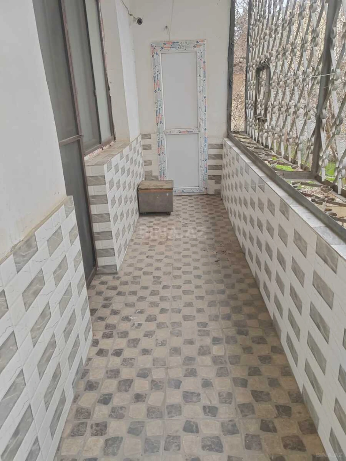 Satılır 4 otaqlı mənzil 91 m²