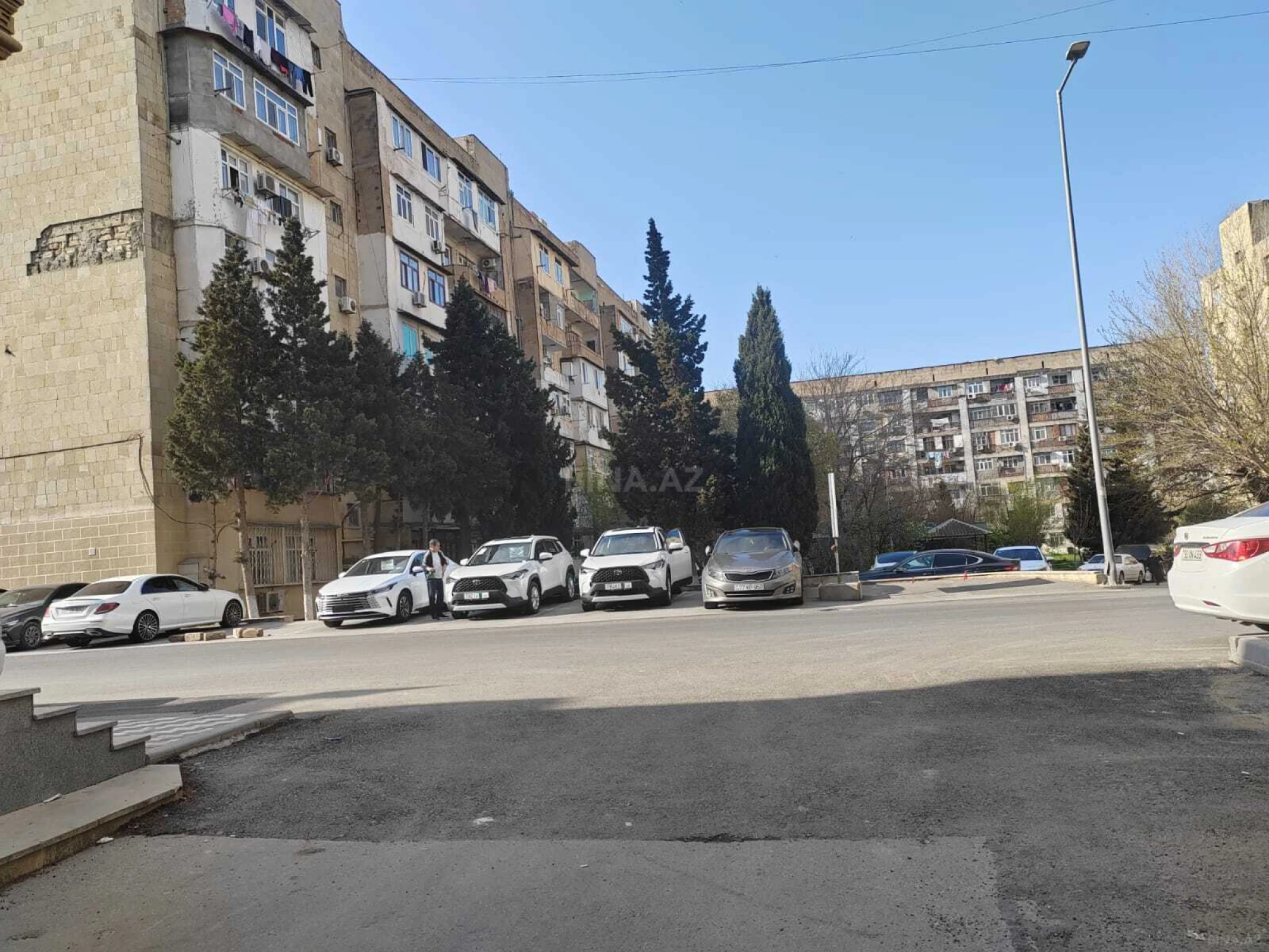 Satılır 4 otaqlı mənzil 91 m²