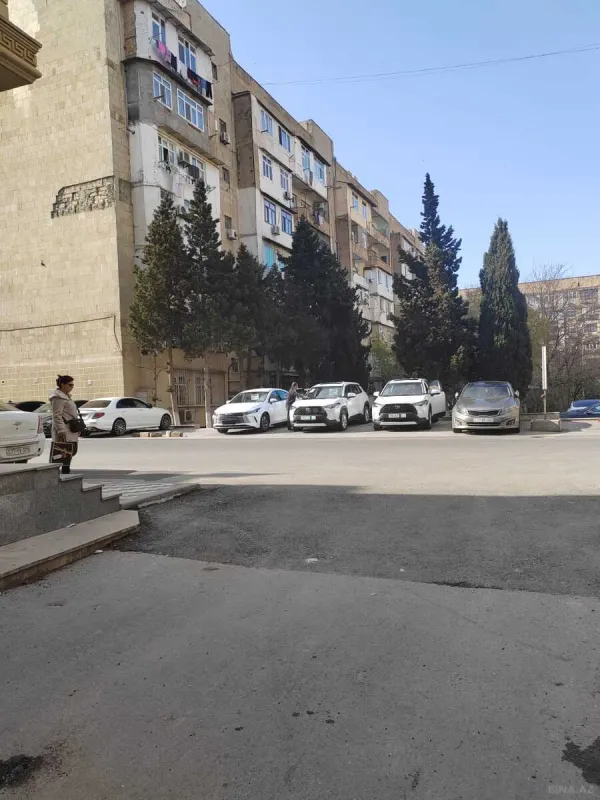 Satılır 4 otaqlı mənzil 91 m²