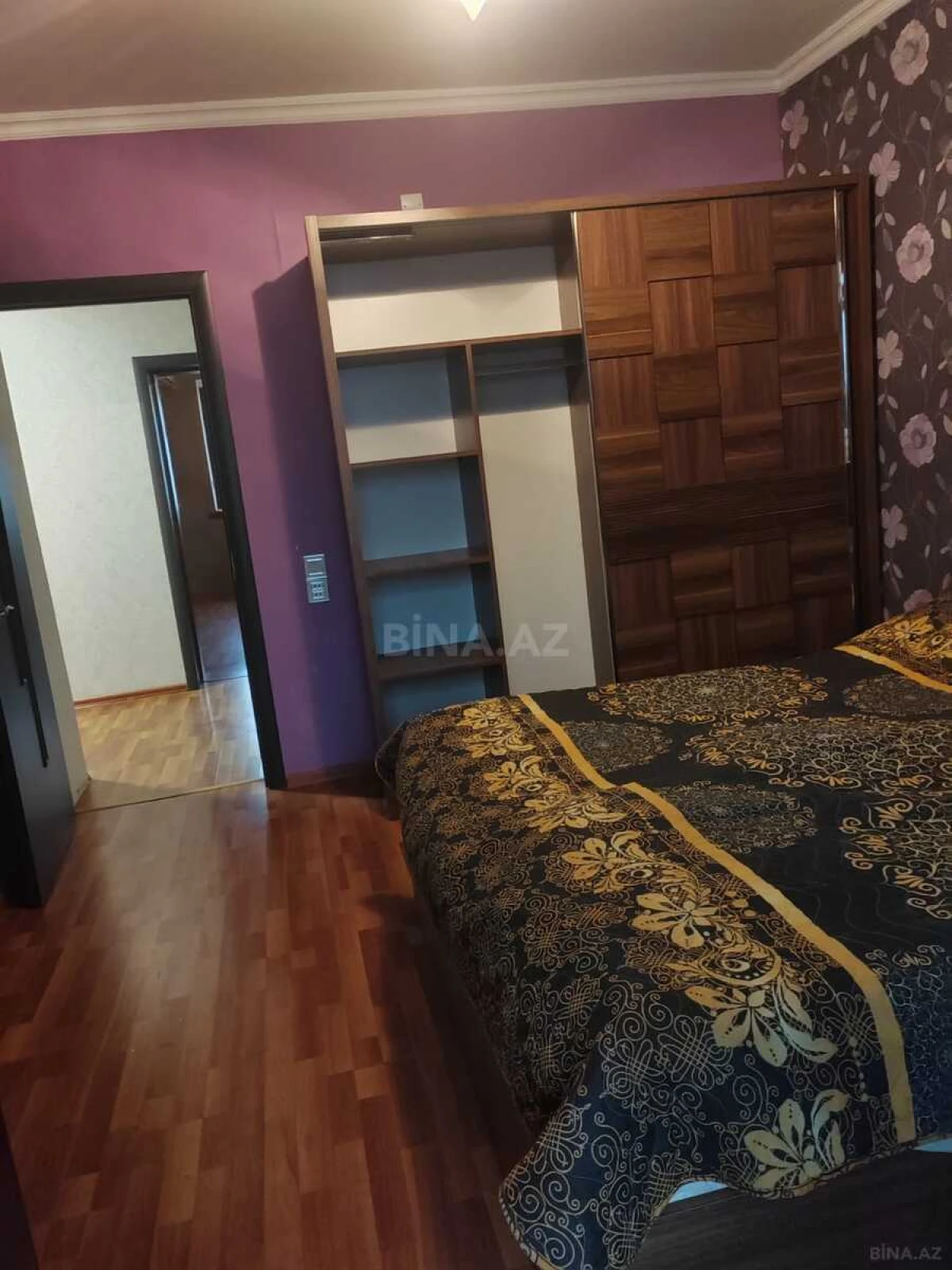 Satılır 4 otaqlı mənzil 91 m²