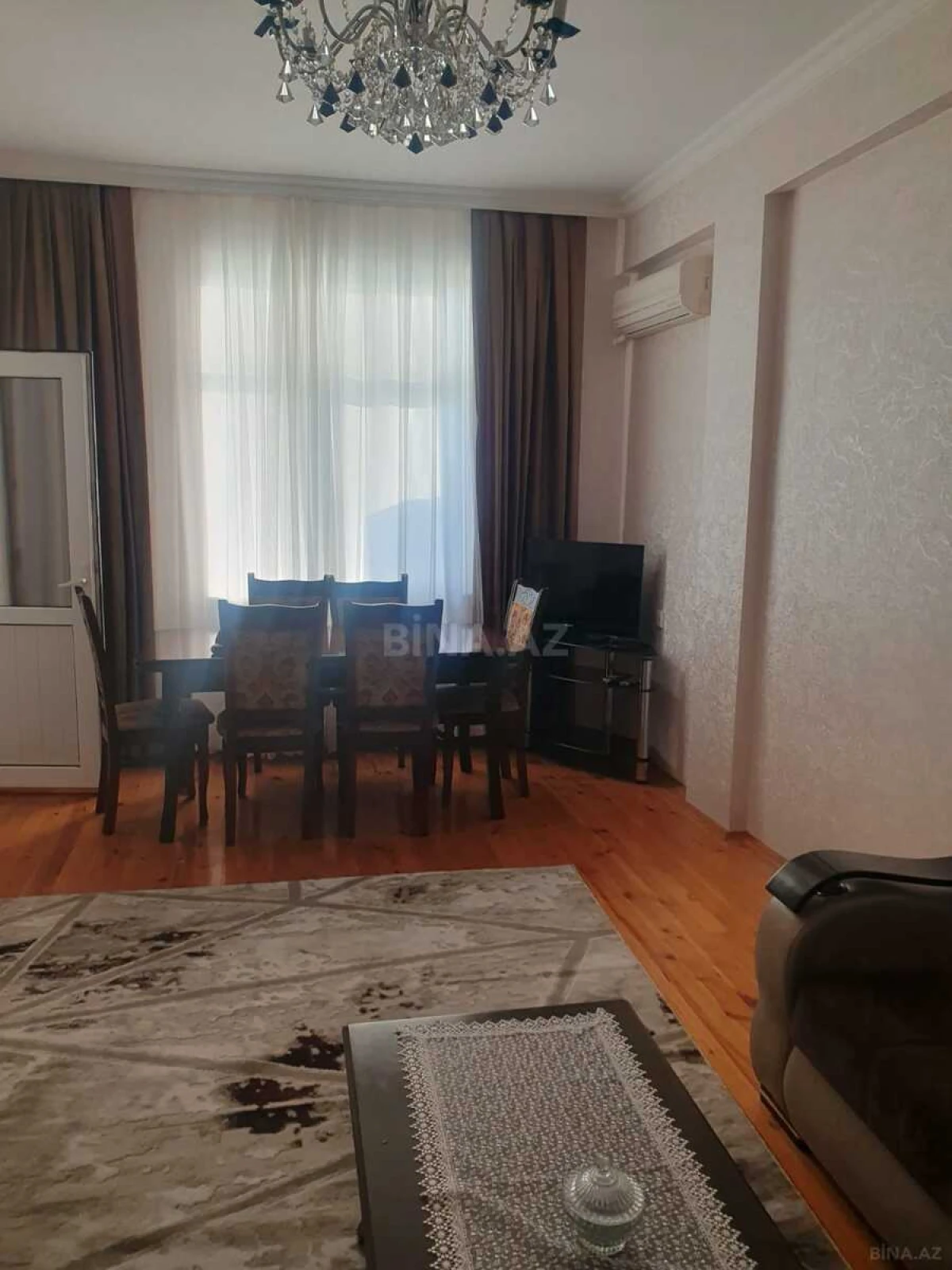Kirayə verilir 2 otaqlı mənzil 70 m²